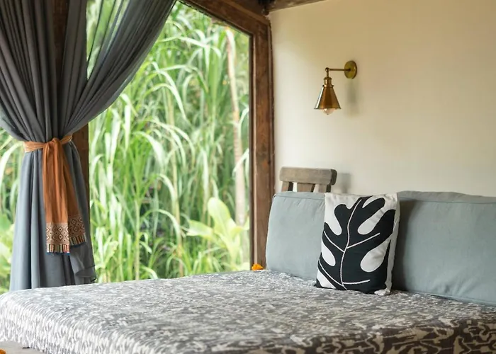 Hotel Desa Seni