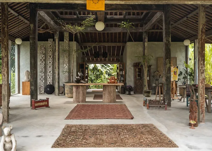 Hotel Desa Seni